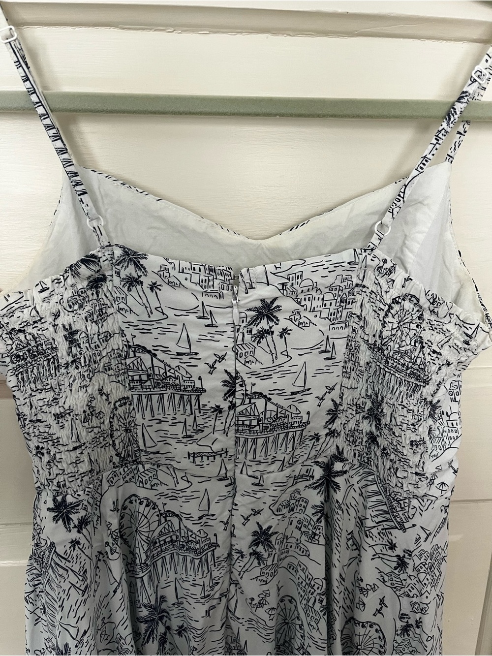 Women’s White & Navy print dress - Picture 9 of 10
